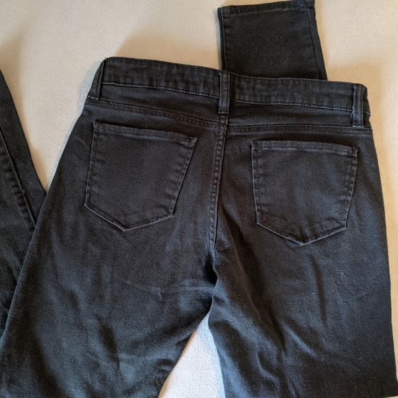 🌞 $6 Add-On 🌞 Black Skinny Jeans - Picture 3 of 3